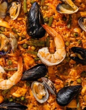 A close up of paella.
